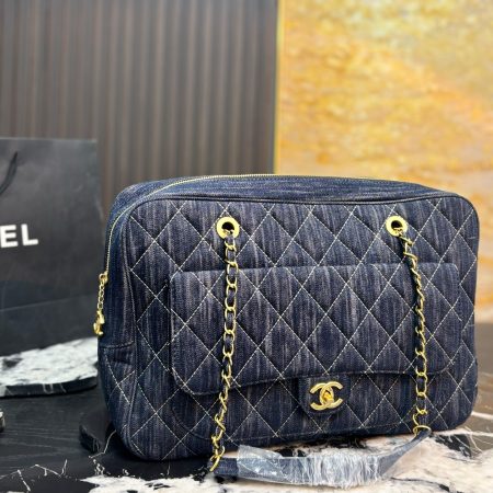 Chanel Chain Tote Bag - Image 3