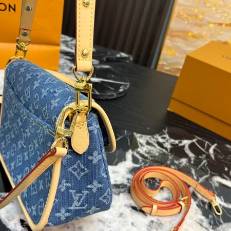 LV Diane Monogram Denim Bag - Image 5