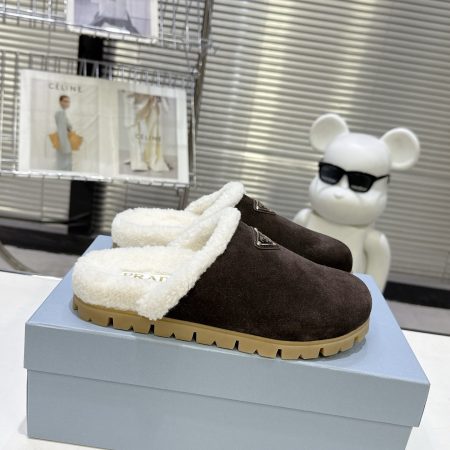Prada shearlina-lined Suede Mules