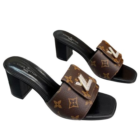 LV Flat Cut With Chunky Flip-flops Slide Sandal