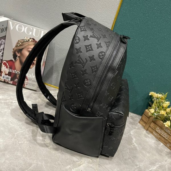 LV Monogram Discovery Backpack M46553