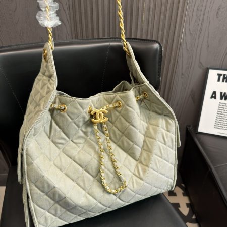 Chanel 25 Hobo Handbag