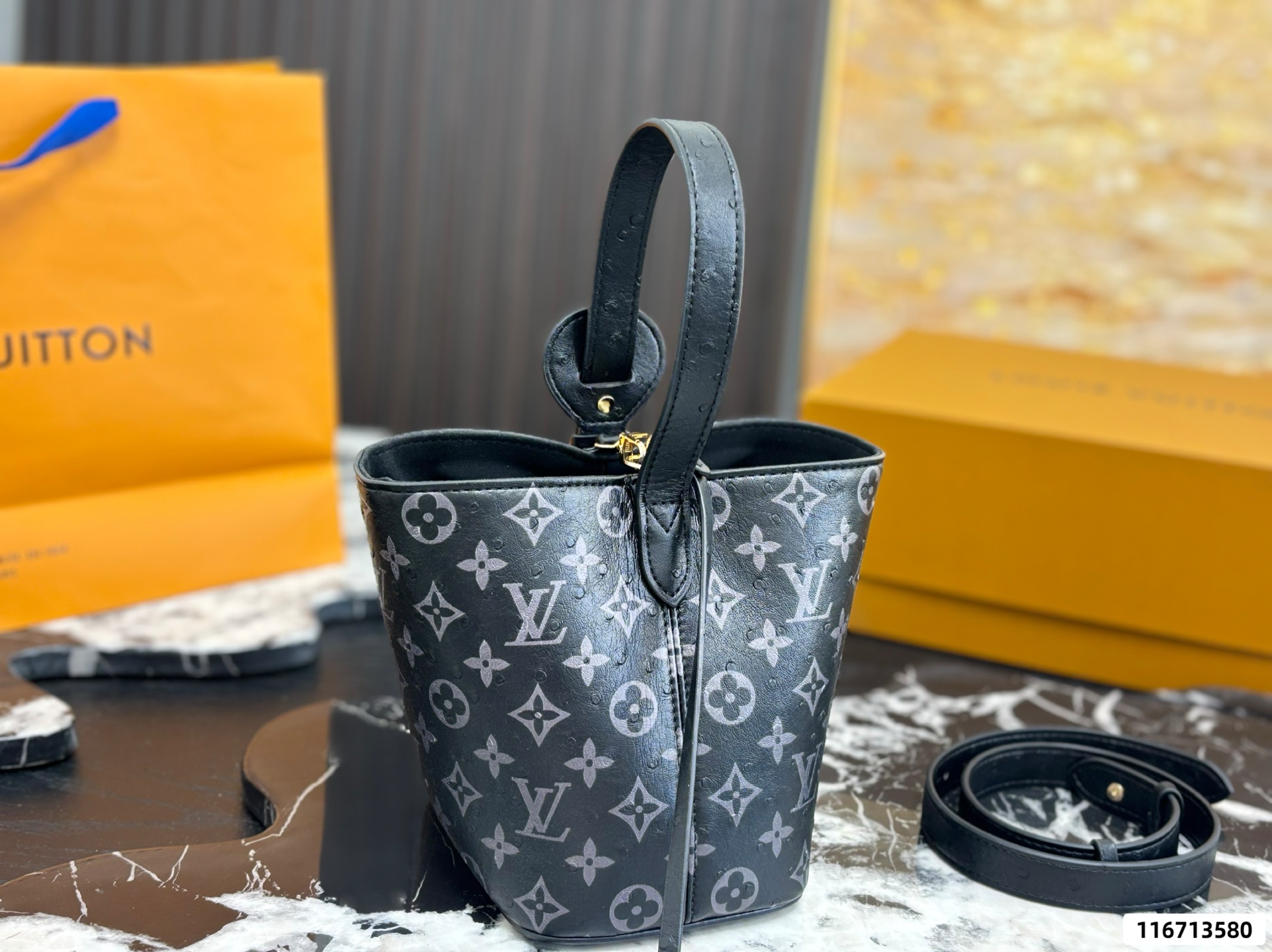 LV AII IN BB25ss Bucket Bag - Image 10