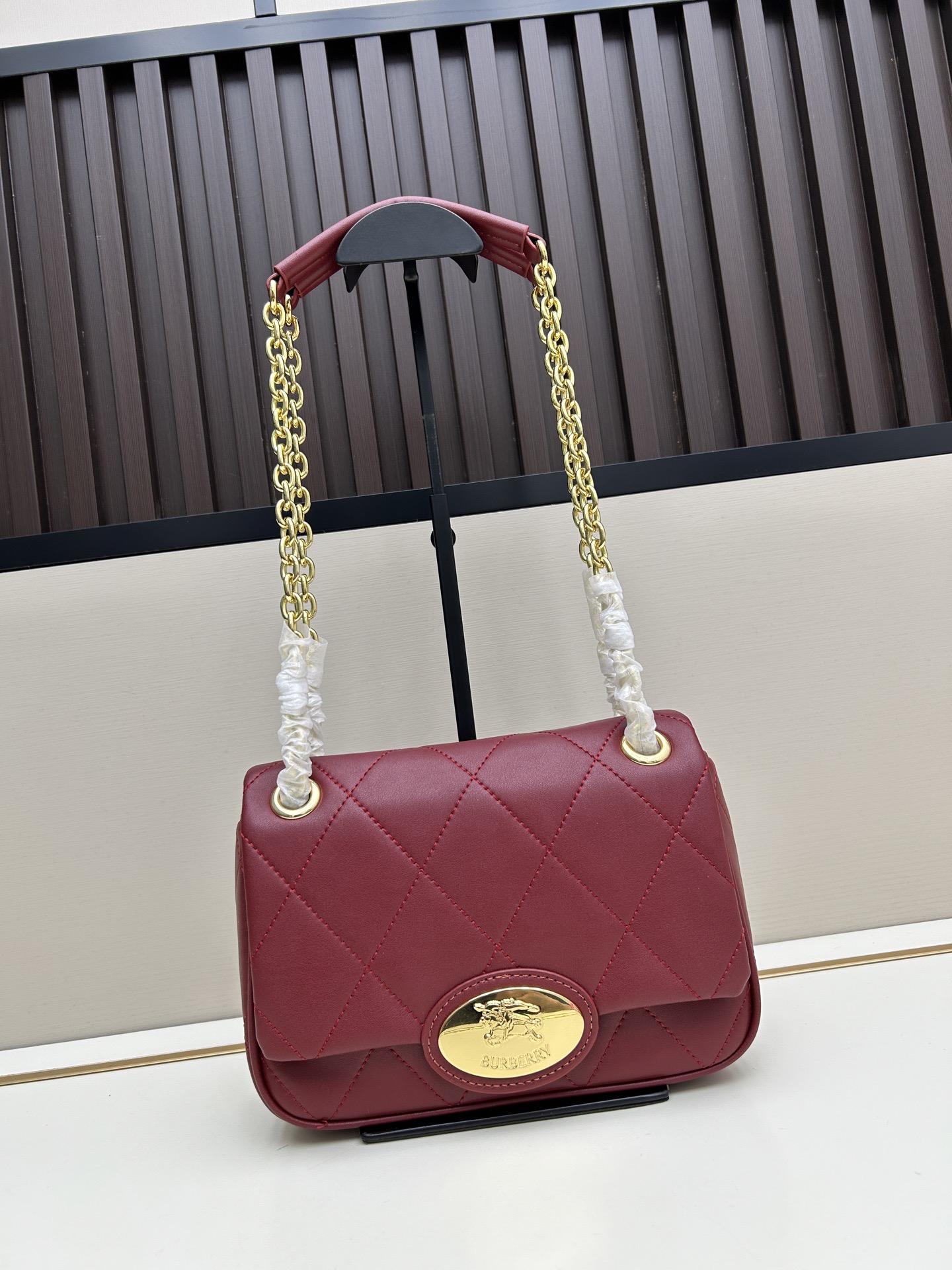 Knight Seal Bag - Image 1