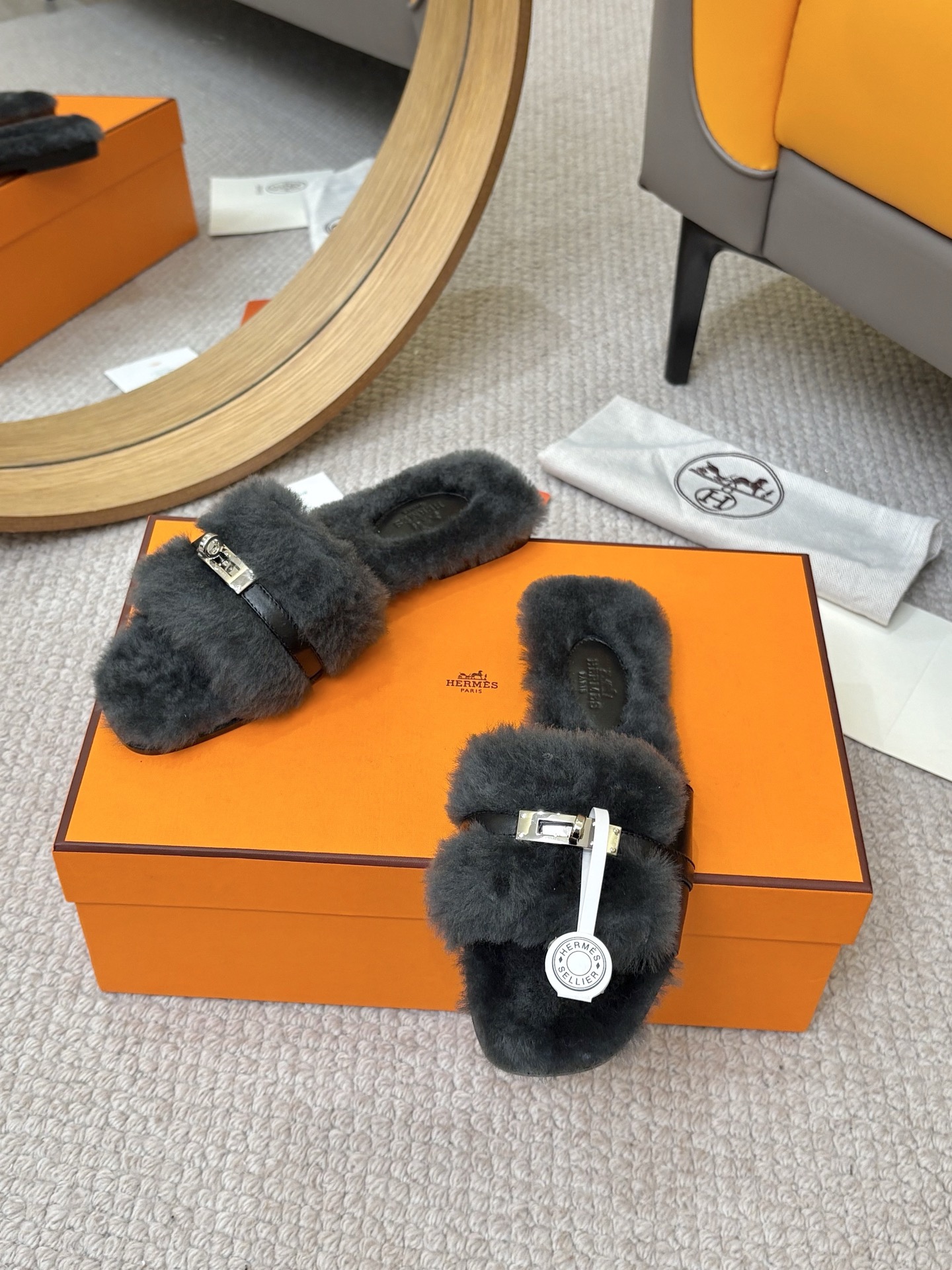 Hermès Furry Slippers - Image 2