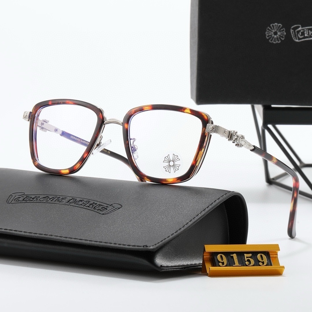 Chrome Hearts Fashionable Sunglasses - Image 3
