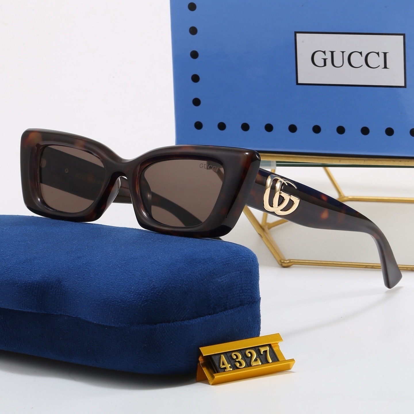 Gucci Fashionable Sunglasses - Image 5