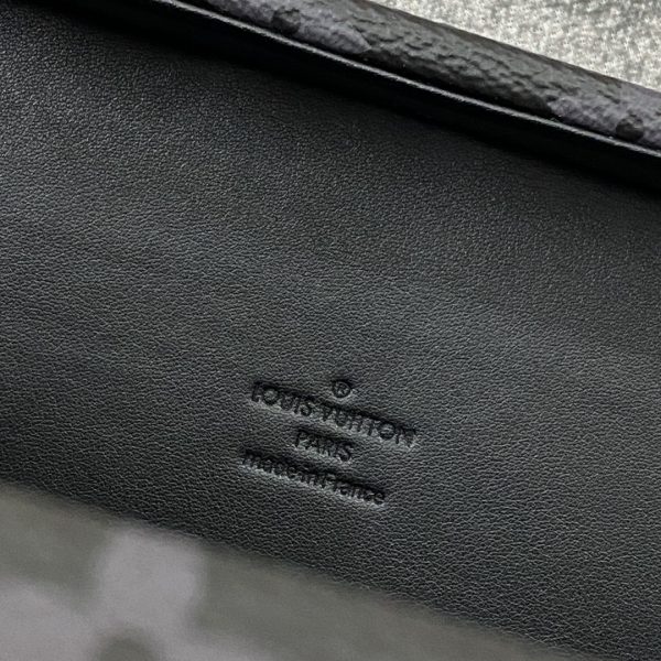 LV Clutch Box