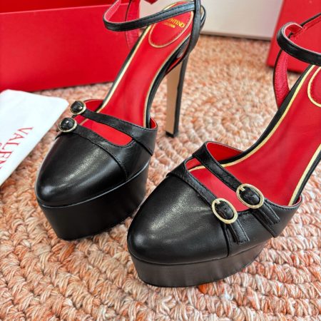 Valentino Garavani Crasher Platfrom Pumps - Image 10