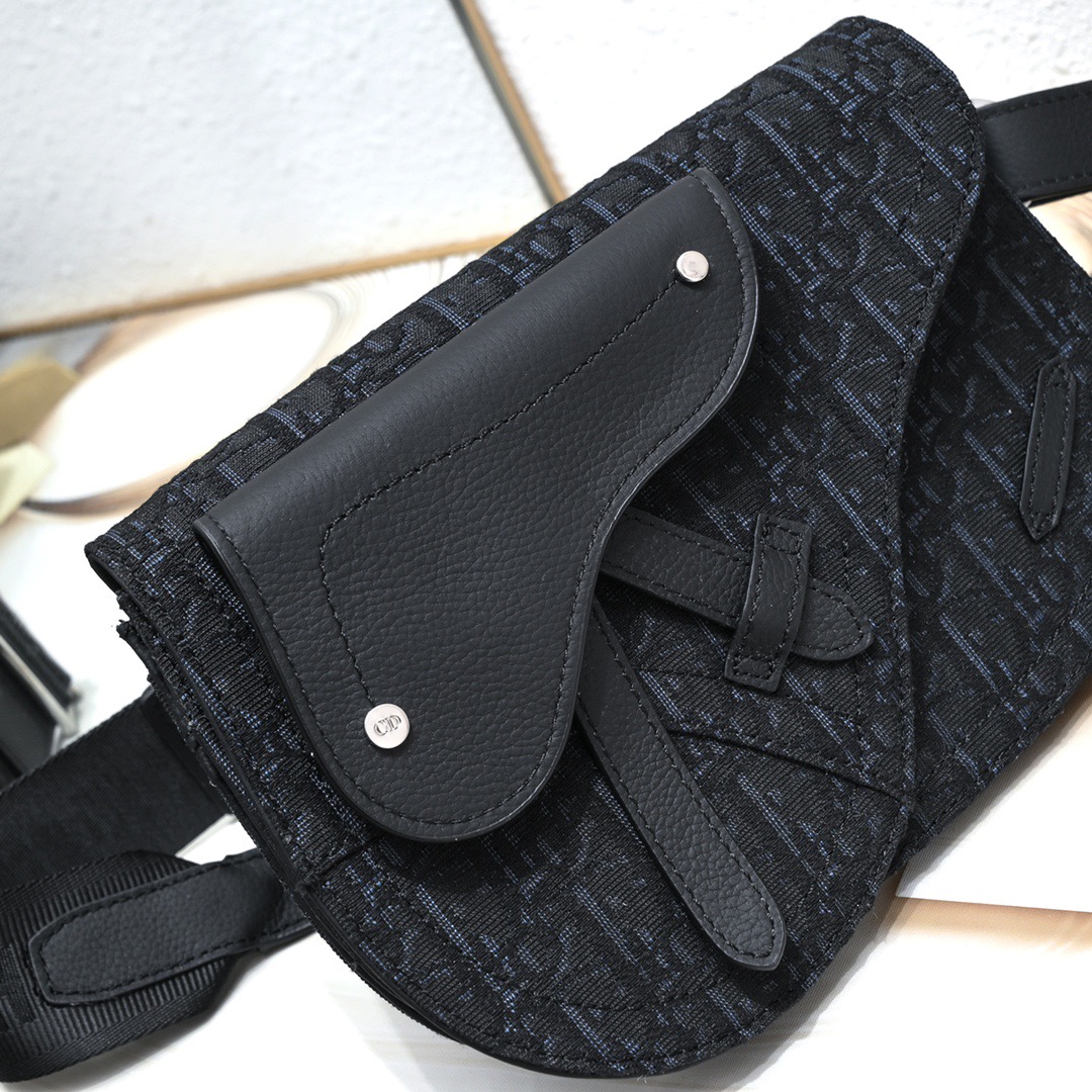 Dior Shoulder Body Bag Oblique Saddle Messenger Pouch Black - Image 3