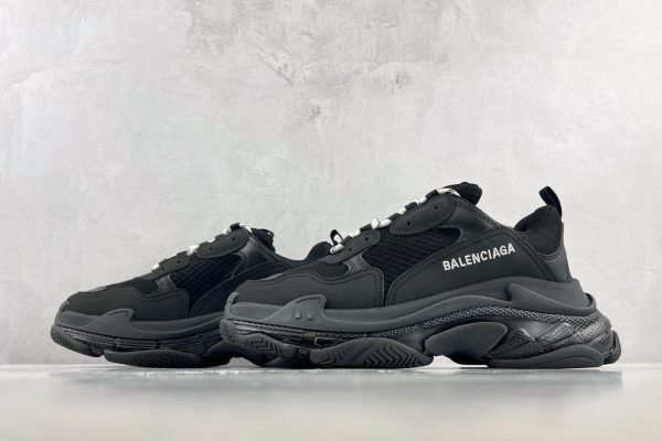 Balenciaga Triple S Clear Sole Sneakers Black Mirror Version 10A