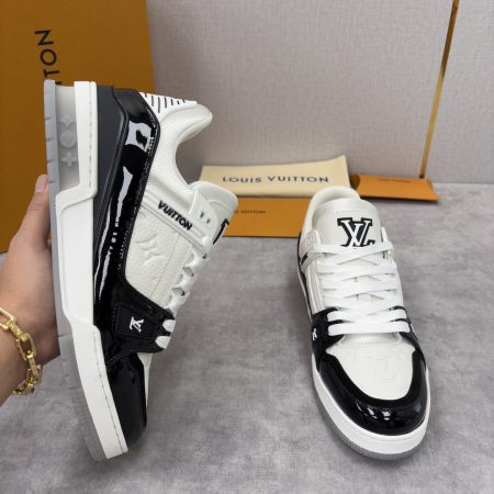 LV Trainer Sneakers Black & White High Quality - Image 6