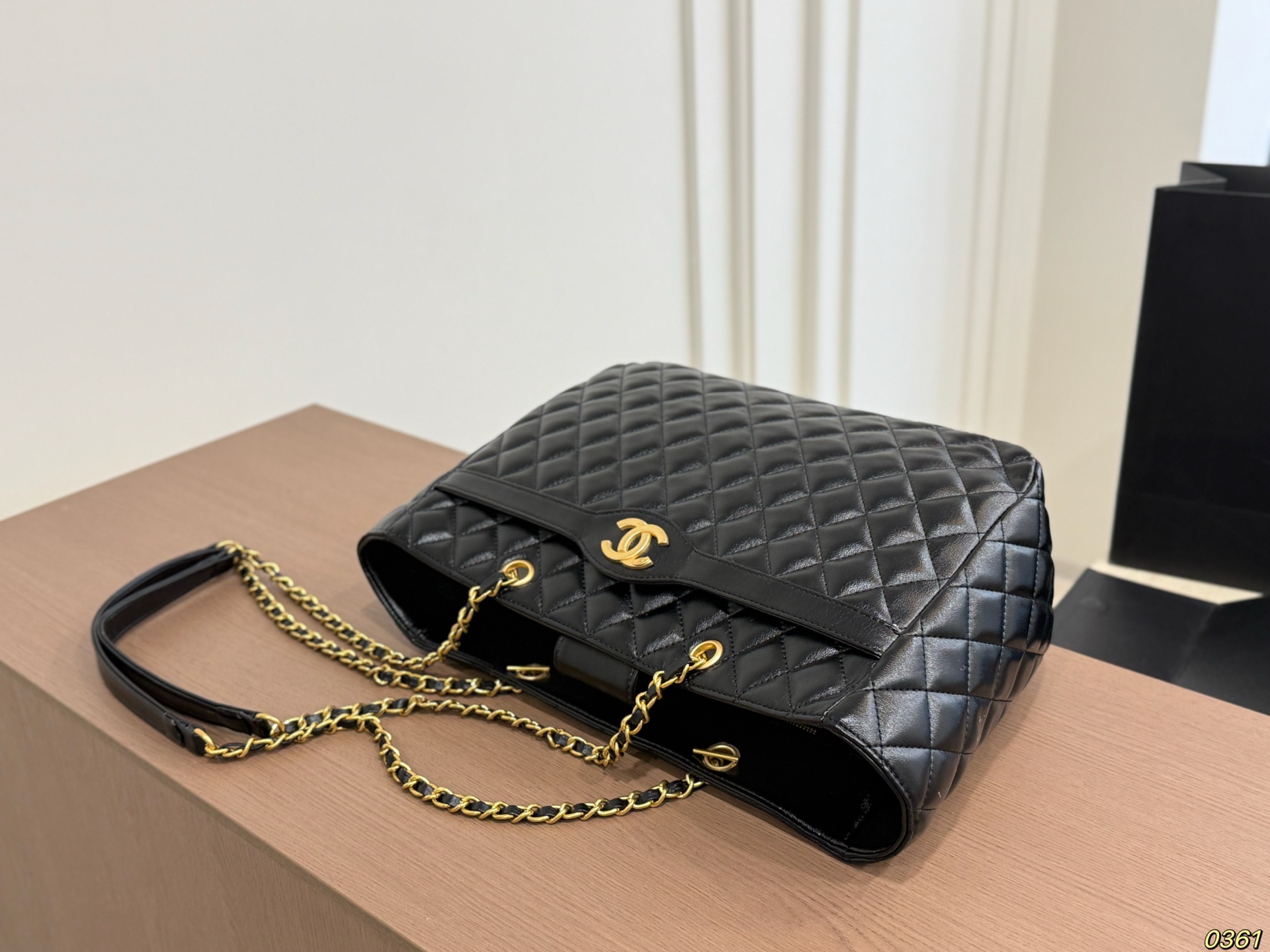 Chanel Quilted Tote Bag - Image 8