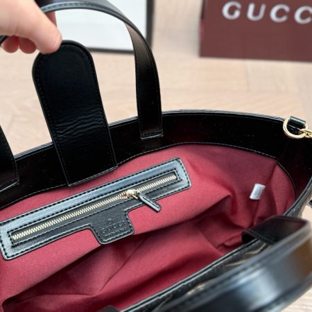 Gucci Betty mini tote bag in Black Leather - Image 5