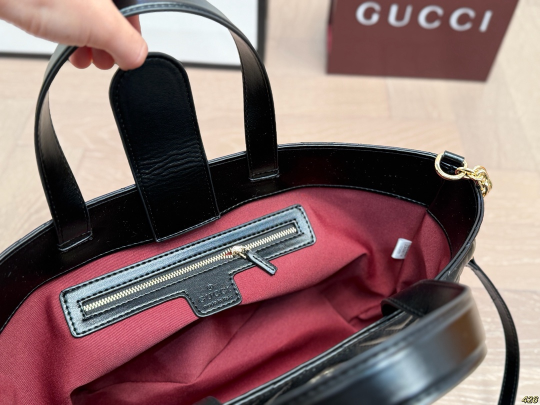 Gucci Betty mini tote bag in Black Leather - Image 5
