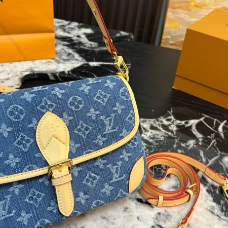 LV Diane Monogram Denim Bag - Image 4