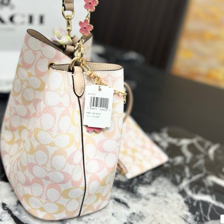 Coach Rowan Bucket Bag - Image 6