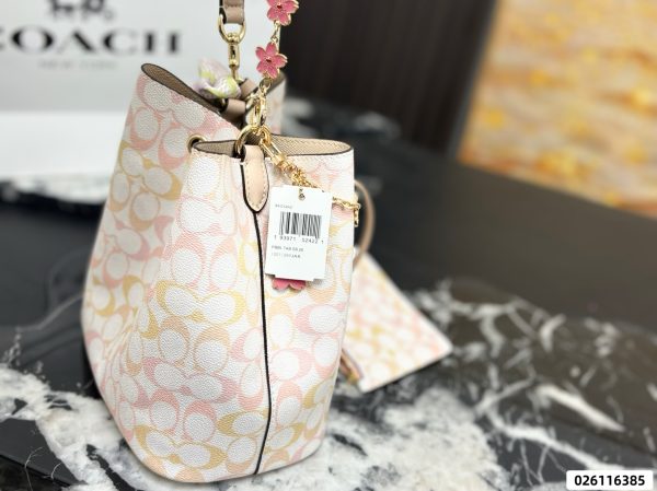 Coach Rowan Bucket Bag