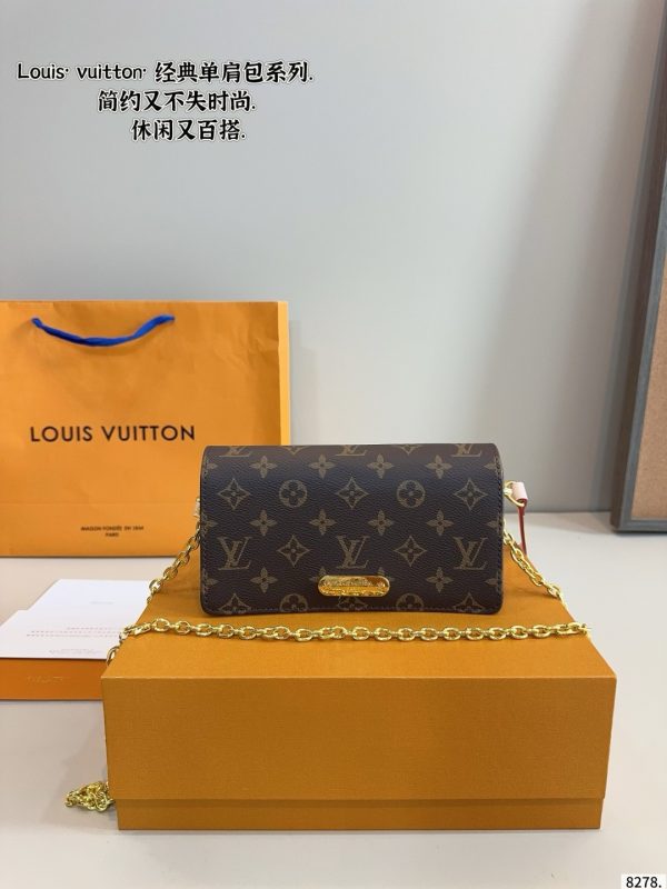 LV Lily Woc Chain Bag