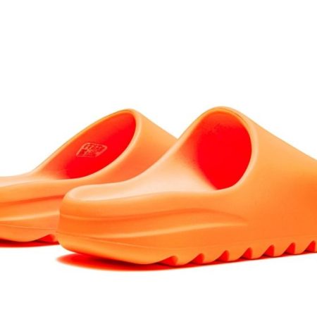 Yeezys Slides “ Enflame Orange" - Image 4