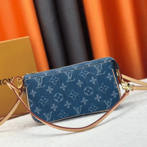 LV Pochettep Accessories Mila bags