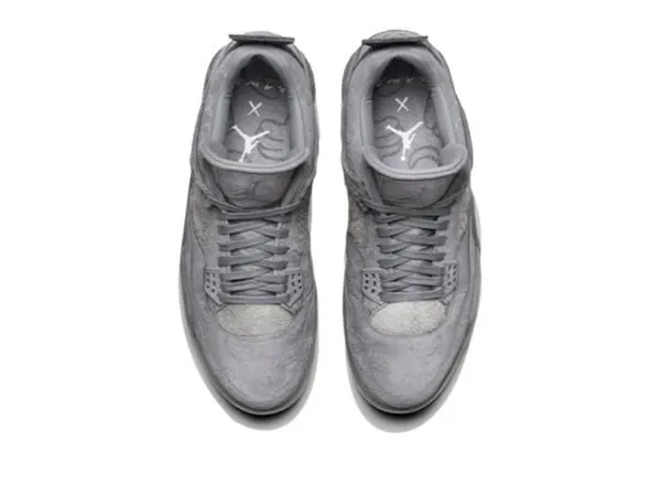 Jordan4 Retro “ Kaws"