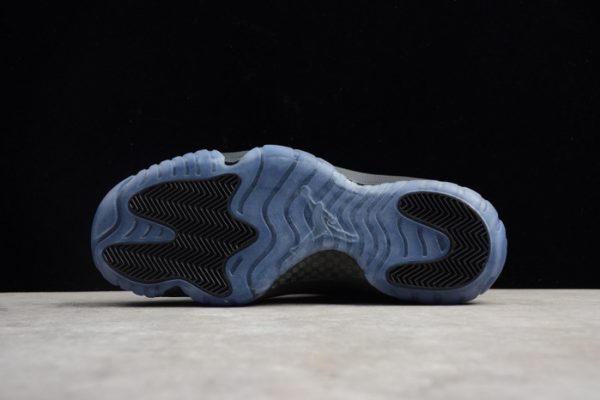 Air Jordan 11 Cap and Gown black 378037-005