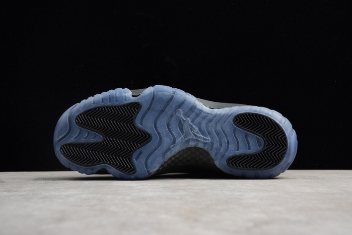 Air Jordan 11 Cap and Gown black 378037-005 - Image 14