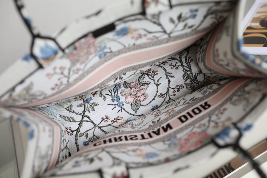 Dior Book Tote White Multicolor Dior Petites Fleurs - Image 4