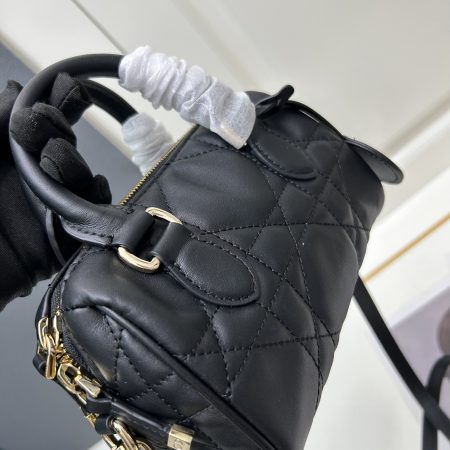 Dior Groove 20 Handbag - Image 7