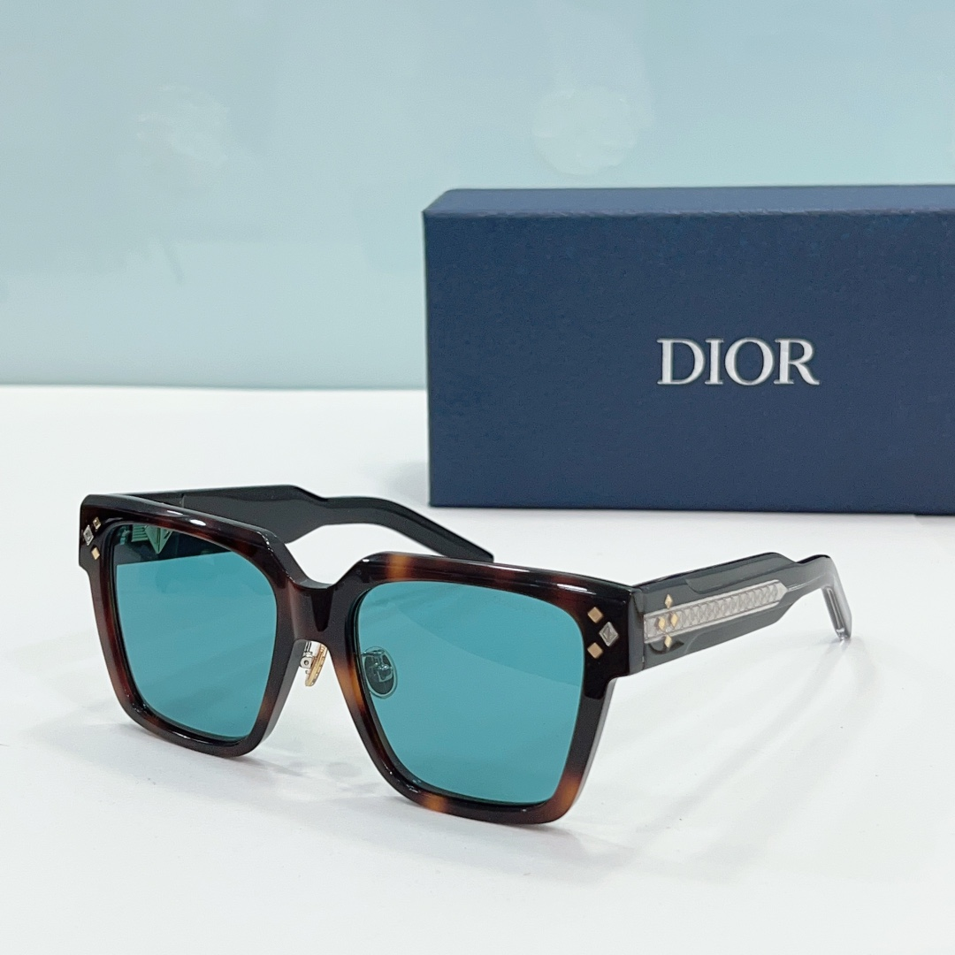Dior CD Diamond Design Fashion Casual Sunglasses Top quality - Image 4