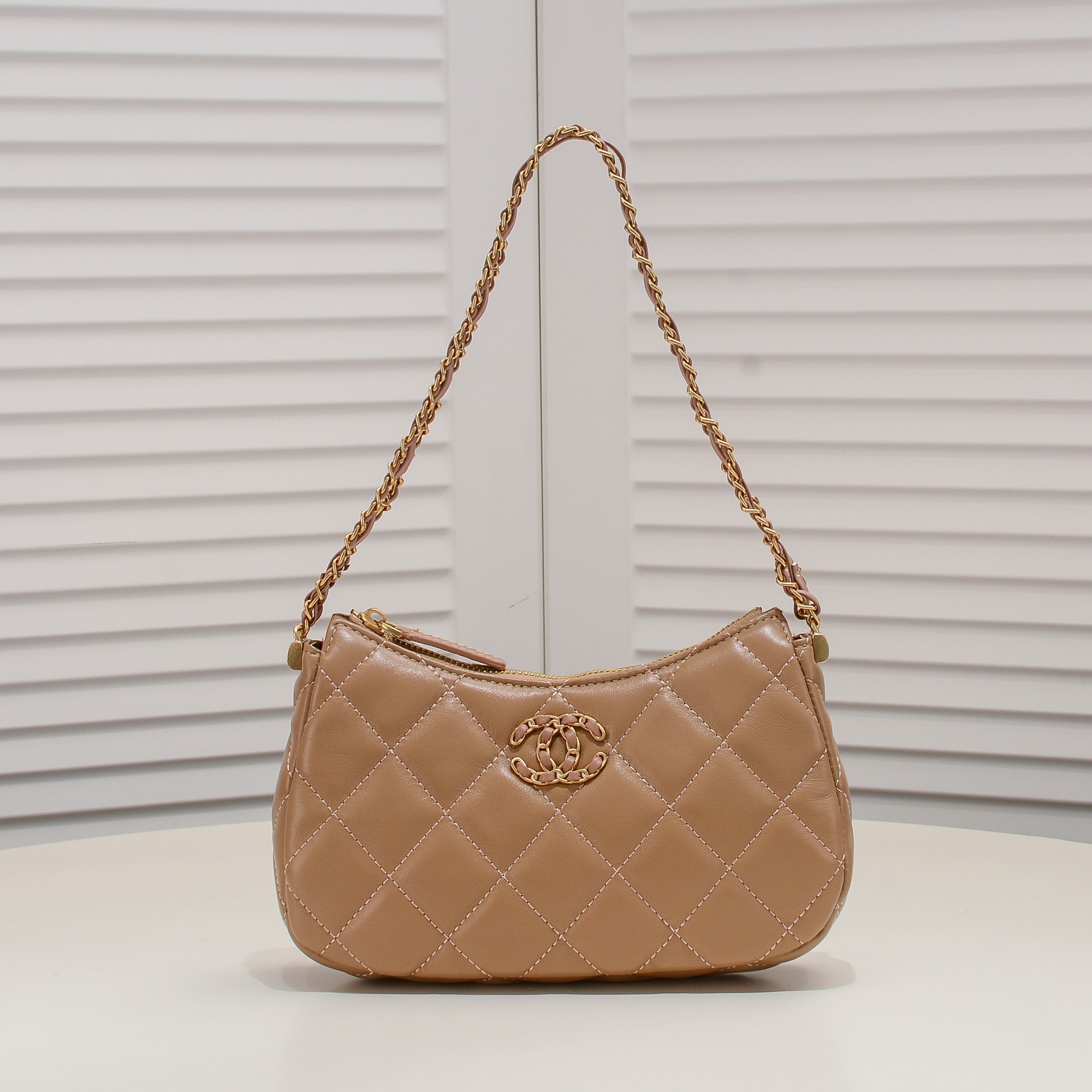 Chanel 23K Double C Hobo Chain Shoulder Bag Handbag - Image 4