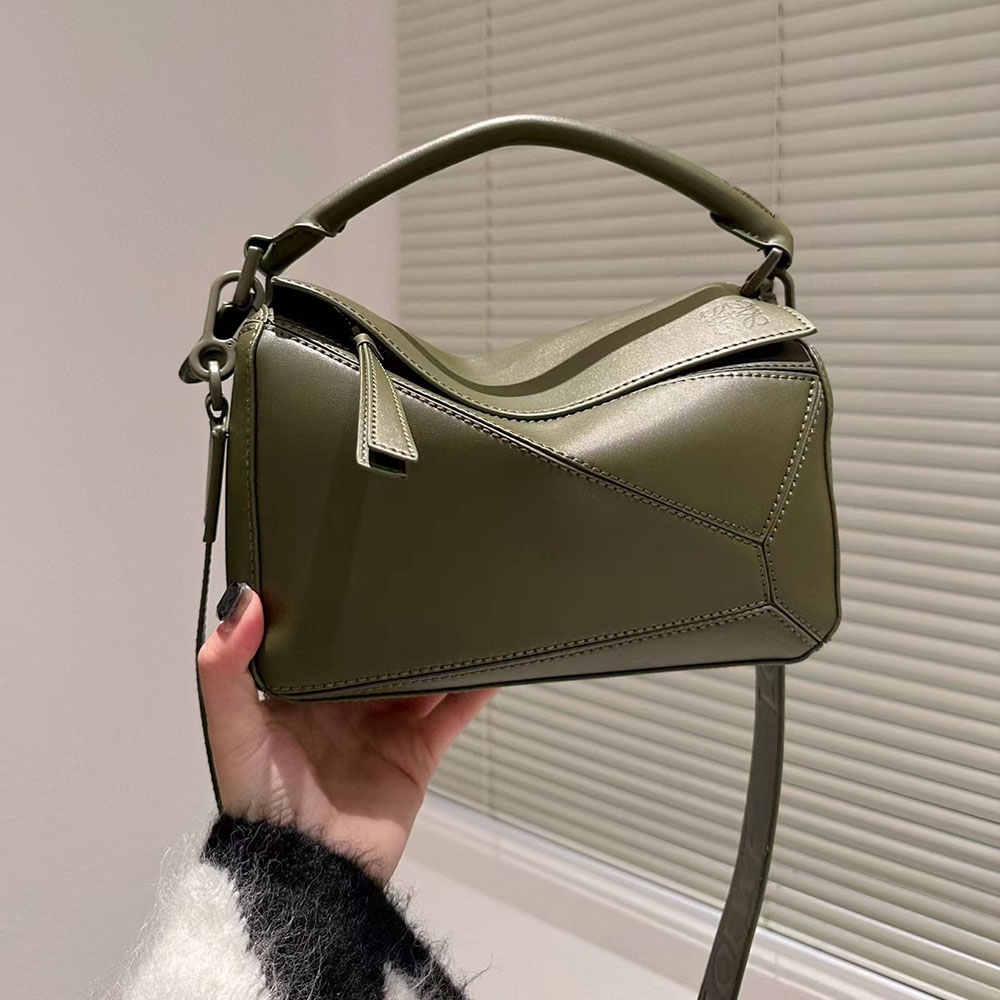 Loewe Puzzle Shouder Bag Small&Medium - Image 10