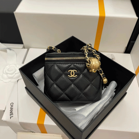 Chanel Golden-Ball Makeup Box - Image 5