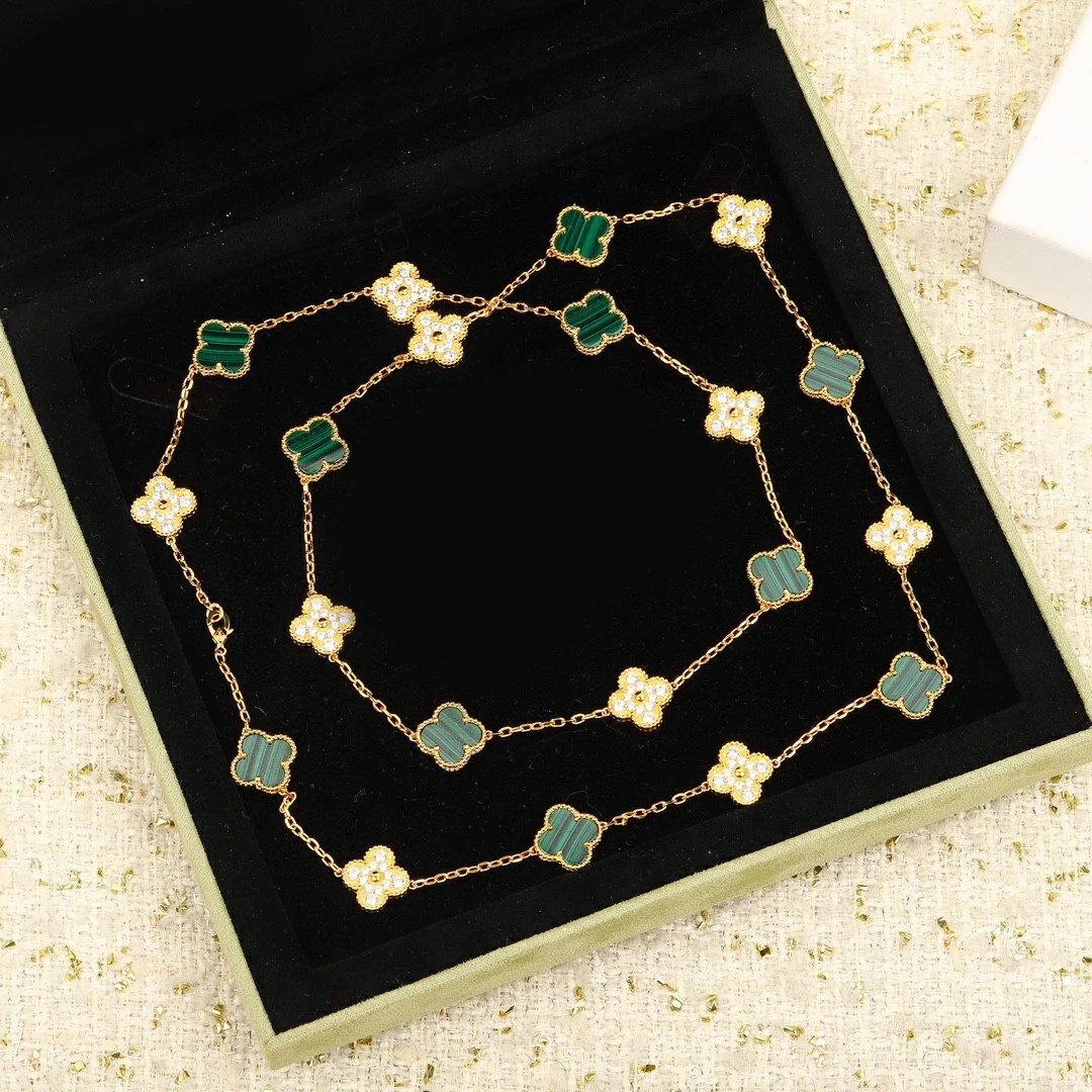Van Cleef & Arpels VCA alhambra 20 malachite Diamond Necklace - Image 1
