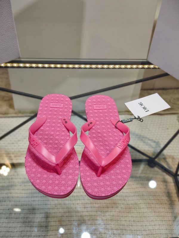 Dior SS26 Beach Flip-Flops