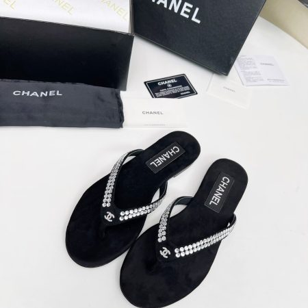 Chanel Velvet 25C Flip-flops - Image 3