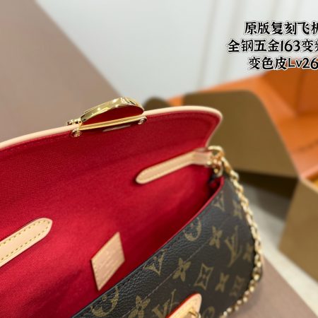 LV Underarm Bag - Image 9