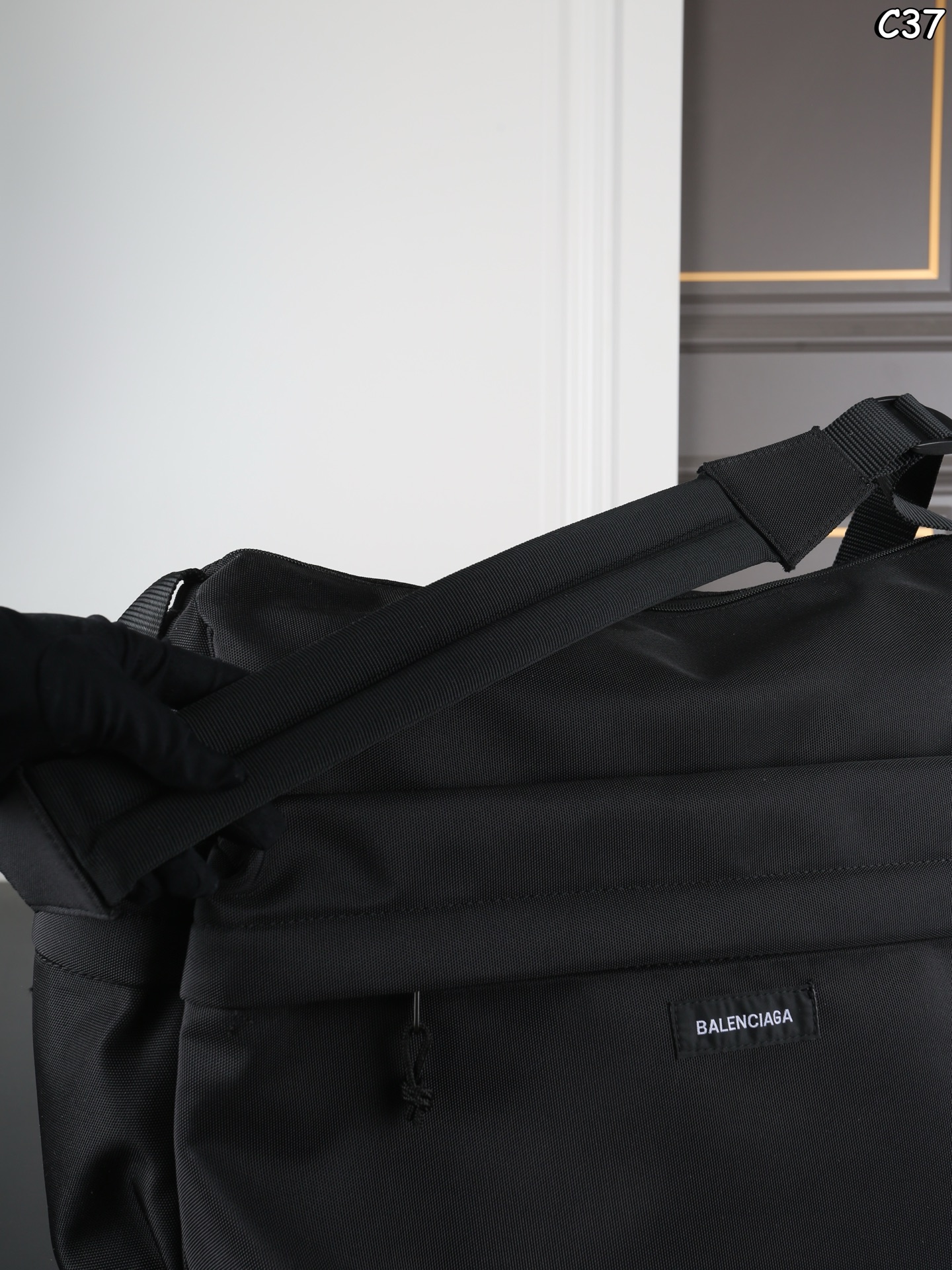 Balenciaga Explorer Multipocket Weekender Medium Bag - Image 6