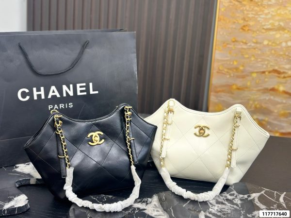 Chanel Tote Bag