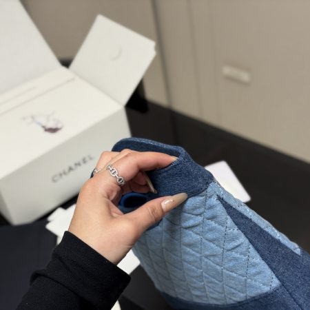 Chanel Clutch With Chain Bag - Image 7