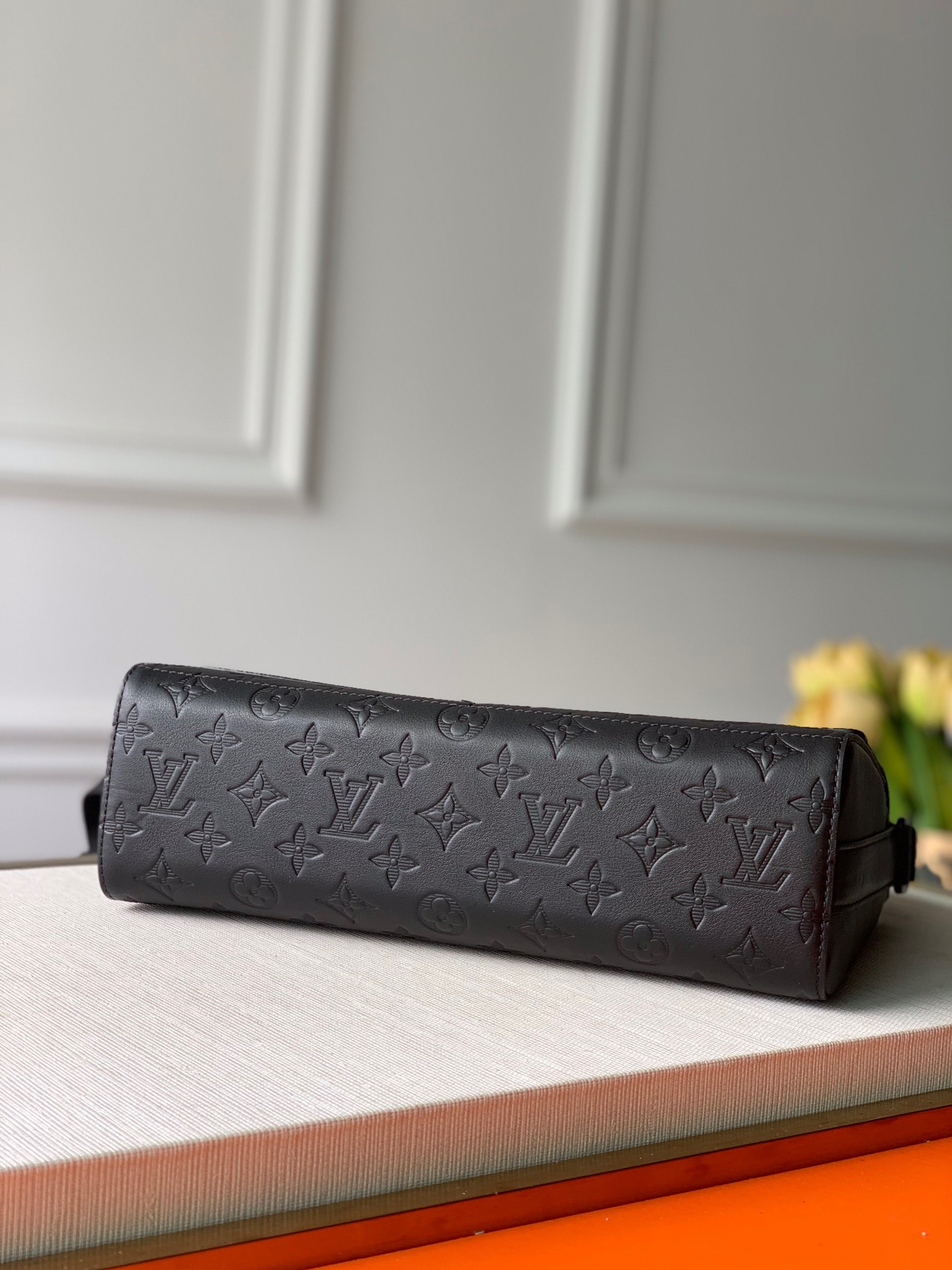 LV Sprinter Mens Shoulder Bag - Image 5