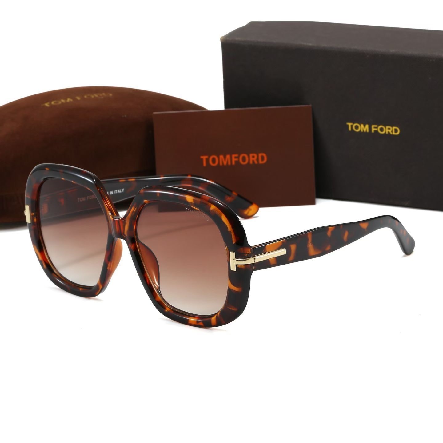 Tom Ford Fashionable Sunglasses - Image 4
