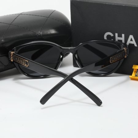 Chanel Fashionable Sunglasses - Image 8