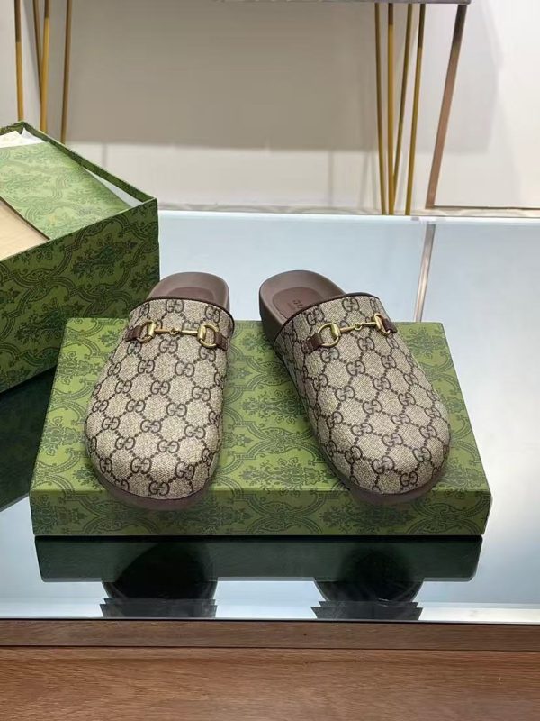 Gucci Horsebit mule in GG Supreme