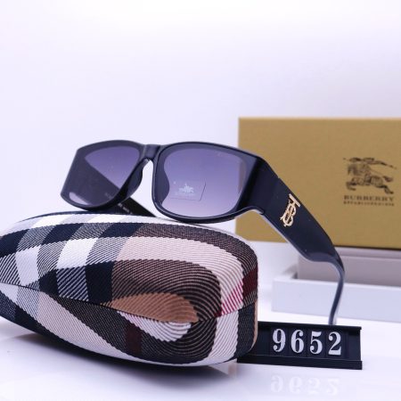 Burberry Fashionable Sunglasses - Image 6