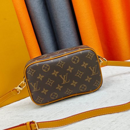 LV  Trocadero Mini Bag - Image 9