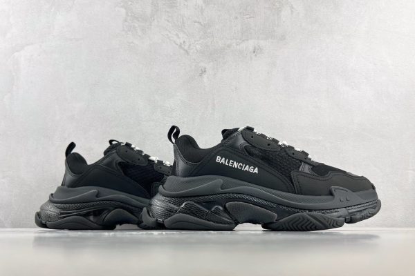 Balenciaga Triple S Clear Sole Sneakers Black Mirror Version 10A