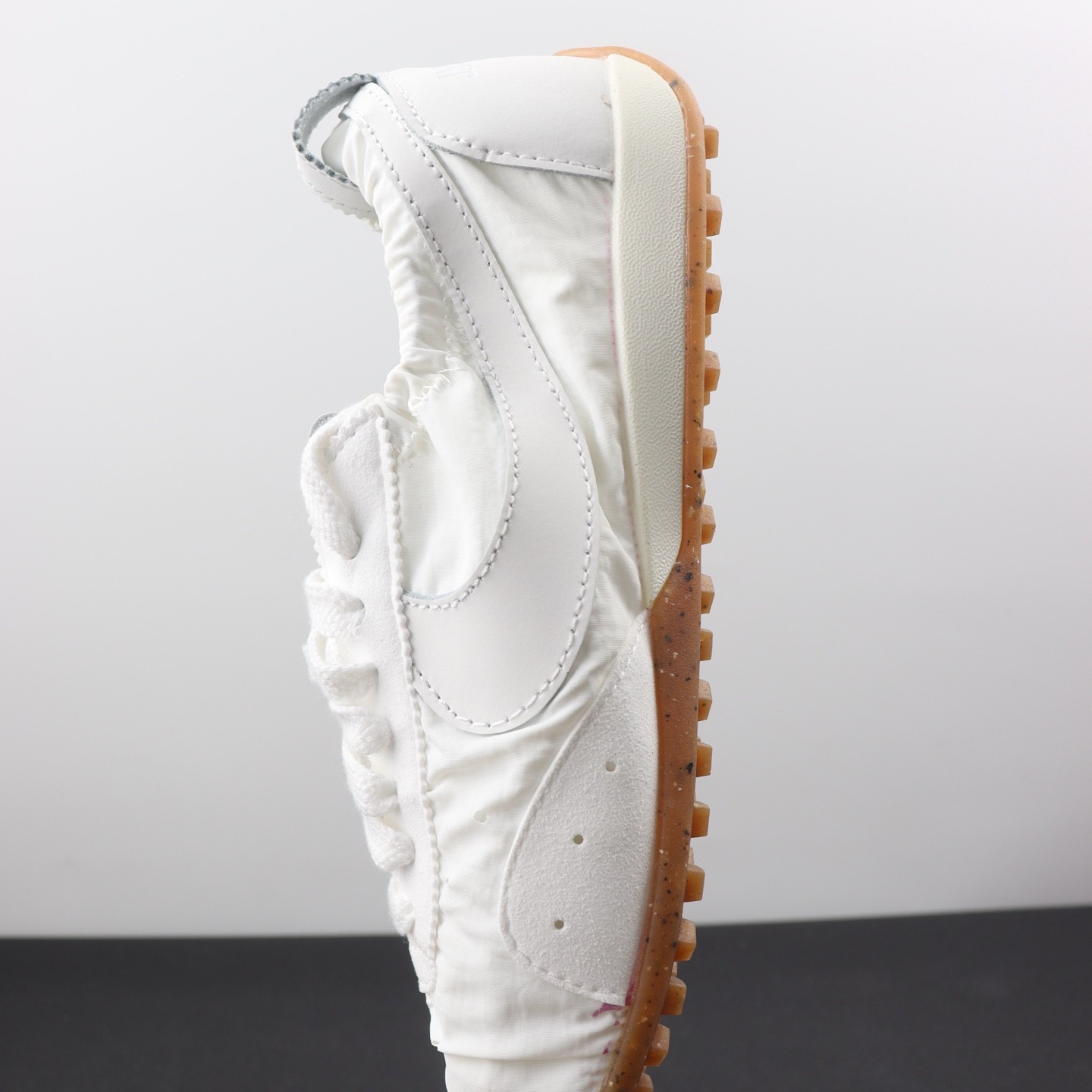 Jacquemus x Nike Sneaker - Image 4