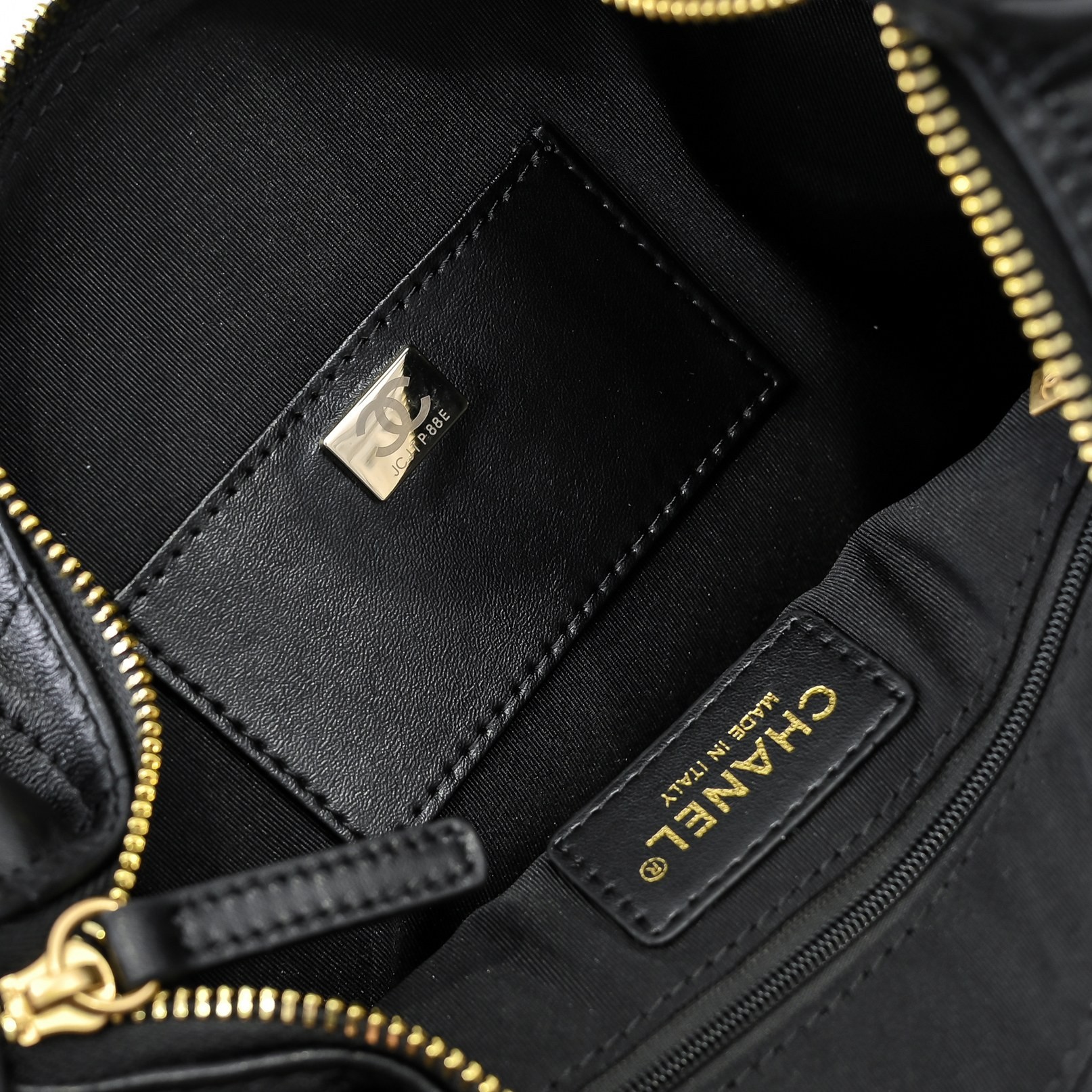 Chanel 25C Quilted Trendy Hobo Bag - Image 3
